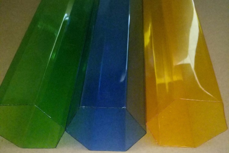 誠(chéng)信廠(chǎng)家直銷(xiāo)擠出63.5 89六邊形園林工具喂鳥(niǎo)器PC彩色塑料管